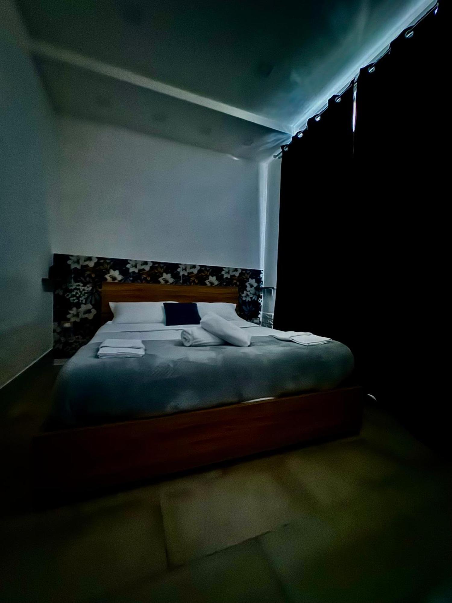 Pippo'S Suite ナポリ エクステリア 写真